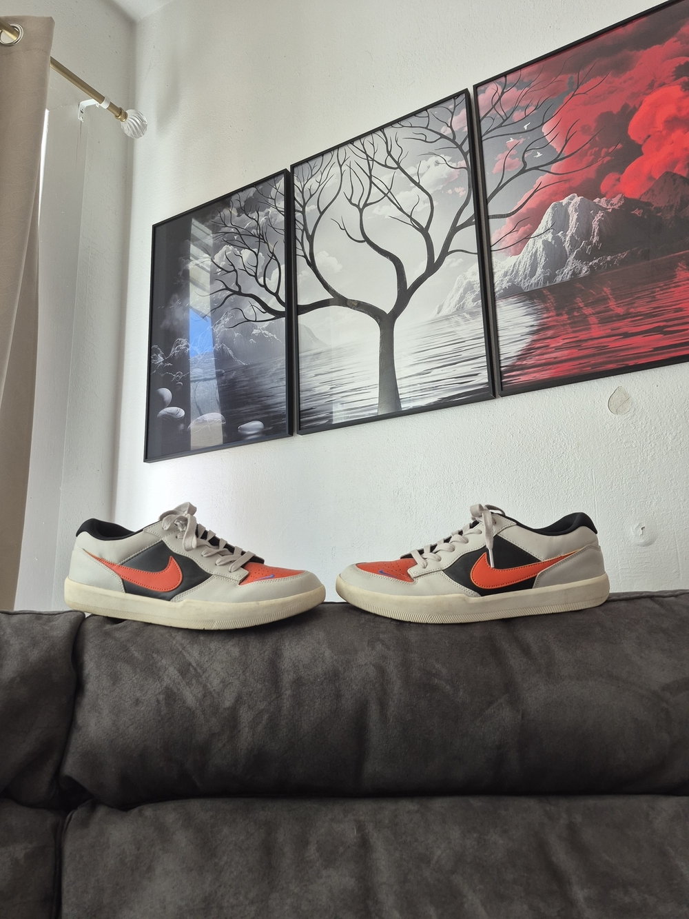Nike Men’s Low-Top Sneakers — White, Black & Orange